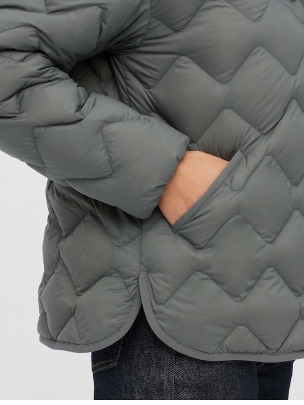 Uniqlo Ultra Light Down Quilted Jacket in Gray/Green - Picture 2 of 13
